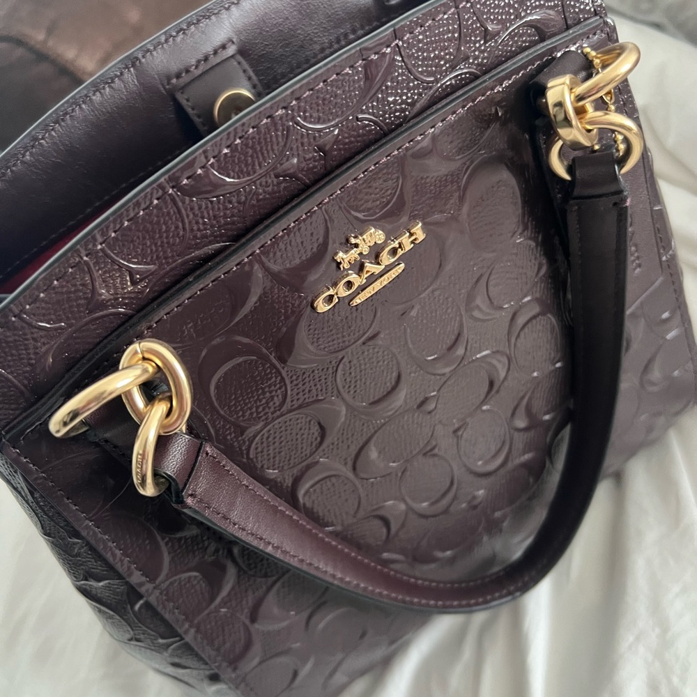 Patent leather coach bag with strap BNWT